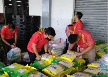 Stok Aman! Beras SPHP Hadir di Ritel Modern, ID FOOD Pastikan Distribusi Merata