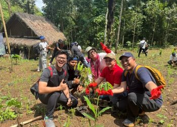 FIFGROUP Dukung Kesehatan dan Lingkungan, Bangun UKS di SDN 2 Bojongmenteng dan Tanam 360 Pohon