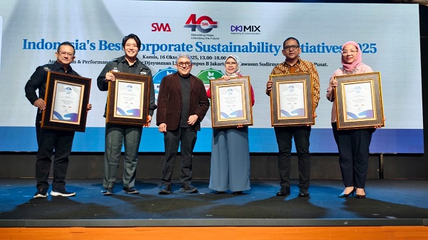 FIFGROUP Raih Penghargaan dalam Ajang Indonesia Corporate Sustainability Initiatives 2025