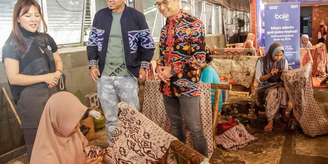 Peringati Hari Batik, BTN Beri Literasi Keuangan dan Teknik Produksi Ramah Lingkungan ke Pengrajin Batik
