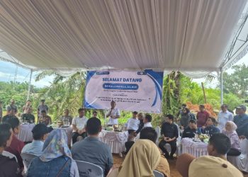 Menteri ESDM Bahlil Lahadalia Tinjau Sumur Minyak Rakyat