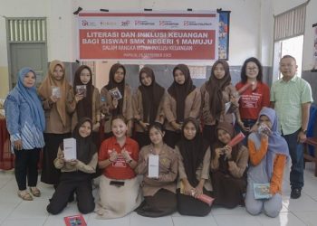 Asuransi Sinar Mas Berikan Edukasi Keuangan bagi Siswa SMKN 1 Mamuju, Sulawesi Barat