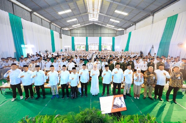 OJK Gelar Edukasi Keuangan Syariah di Ponpes API Tegalrejo