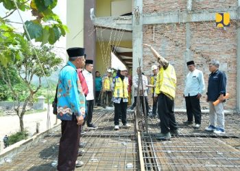 Kementerian PU Mengecek Keandalan Bangunan Gedung Pondok Pesantren Tremas Pacitan