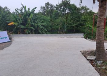 Hutama Karya Serahkan Bantuan Pembangunan Akses Jalan Desa di Bekasi