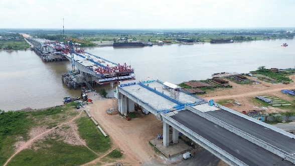 Hutama Karya Terapkan Metode Khusus di Sungai Musi
