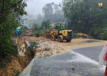 Kerahkan Ratusan Personel dan Puluhan Alat Berat, Kementerian PU Perkuat Penanganan Darurat Banjir dan Longsor di Aceh, Sumut, dan Sumbar
