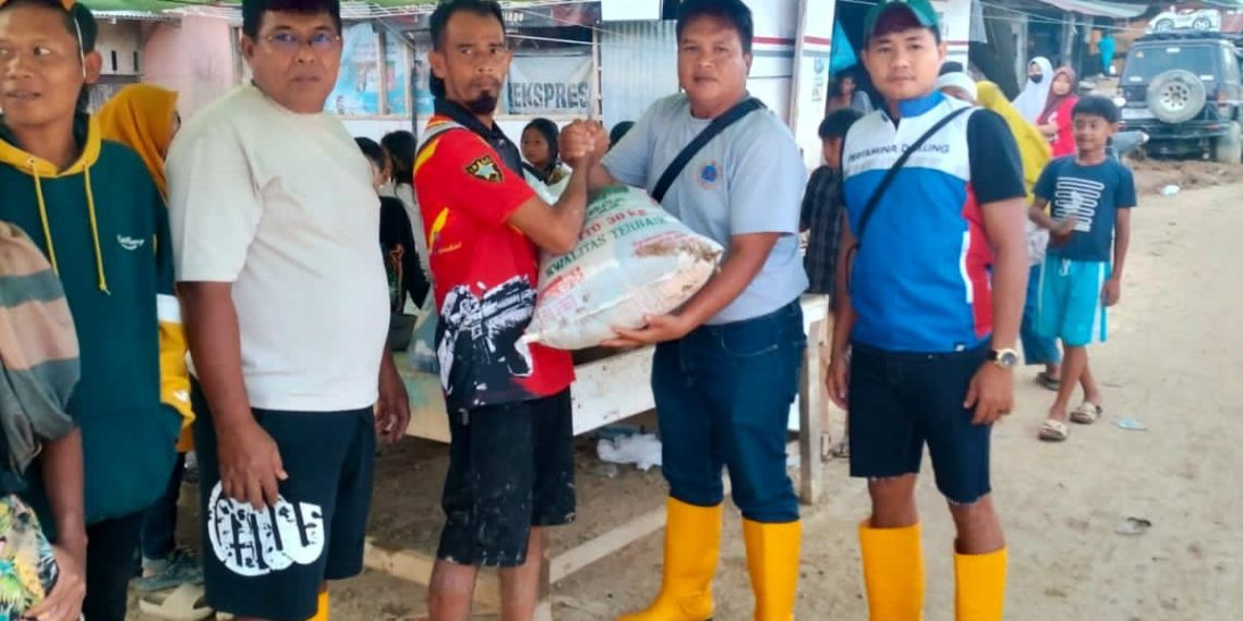 Pertamina Drilling Kembali Salurkan Bantuan ke Posko Pengungsian di Sekitar Operasi Rig