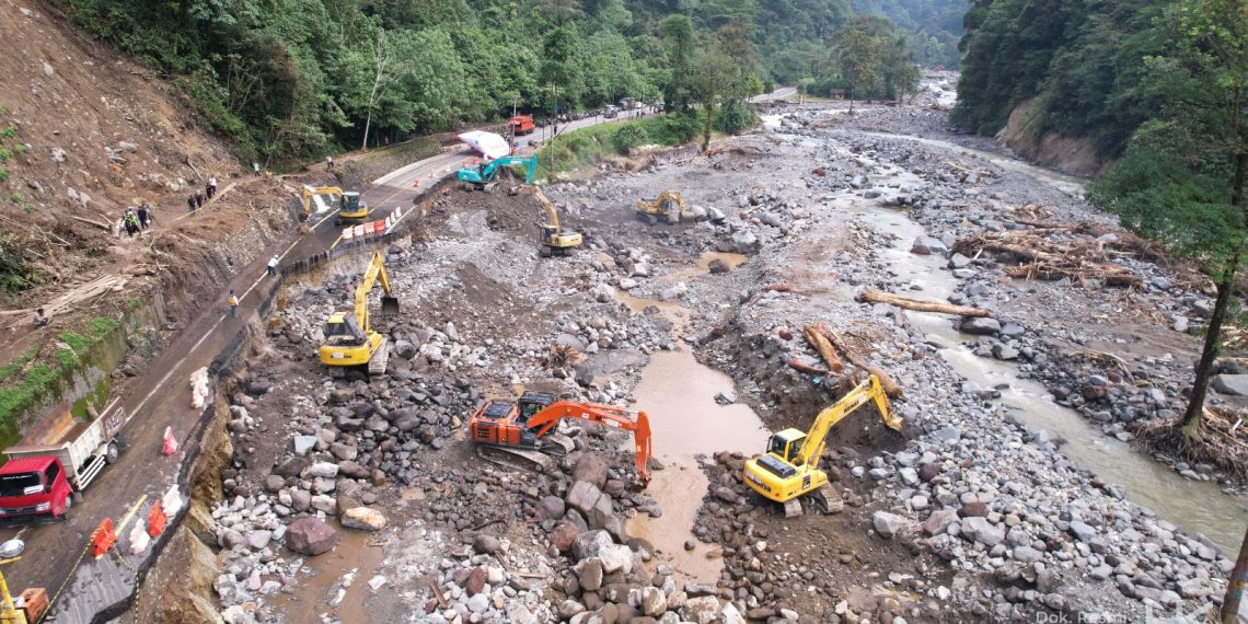 Hutama Karya Dorong Pemulihan Akses dan Kebutuhan Dasar dari Gunung Nago ke Sibolga