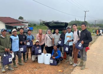 Kimia Farma Apotek Salurkan Sembako dan Obat untuk Korban Banjir Aceh