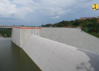 Menteri Dody Pastikan Jembatan Akses Desa Rampung Sebelum Pengisian Penuh