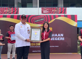Usung Keberlanjutan, Halocoko Diganjar Rekor MURI Lewat Gerakan Berbagi Kebahagiaan Terbanyak