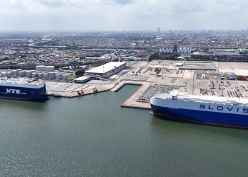 Kedatangan Tamu Dua Kapal MV, IPCC Kembali Sukses Layani Sandar Kapal Internasional