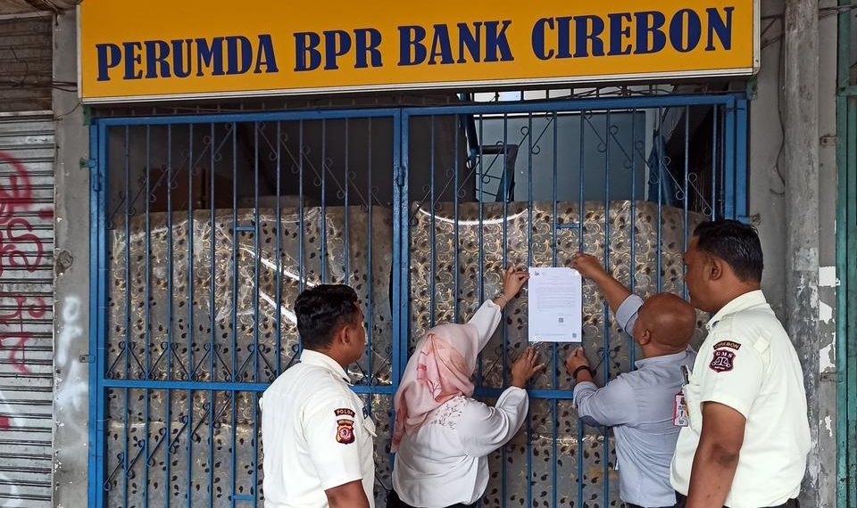 OJK Cabut Izin Usaha Perumda BPR Bank Cirebon