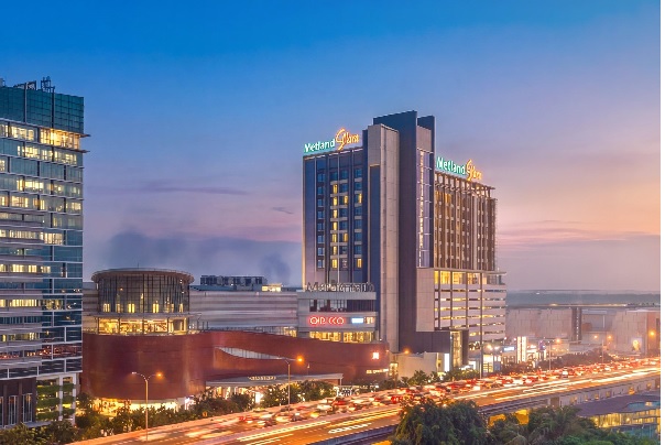 Metland Lakukan Tutup Atap Metland Smara Hotel Bekasi