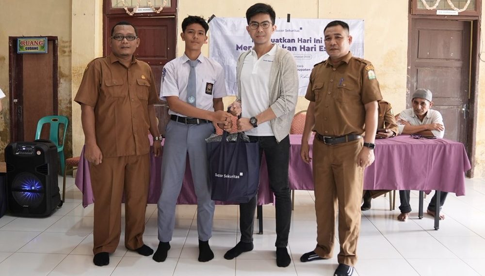Peduli Pemulihan Pendidikan, Sucor Sekuritas Salurkan Bantuan untuk Korban Banjir di Aceh Utara