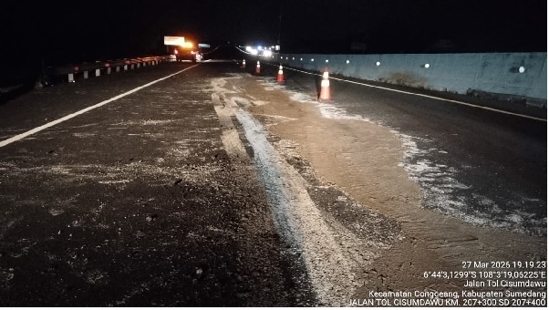 Retakan Tol Cisumdawu KM 207+350 Ditangani, Lalu Lintas Tetap Aman dan Terkendali