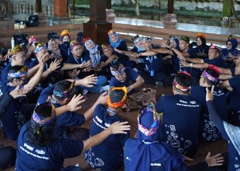FIFGROUP Kukuhkan 37 Guru Terbaik SMK se-Indonesia sebagai Duta Literasi Keuangan