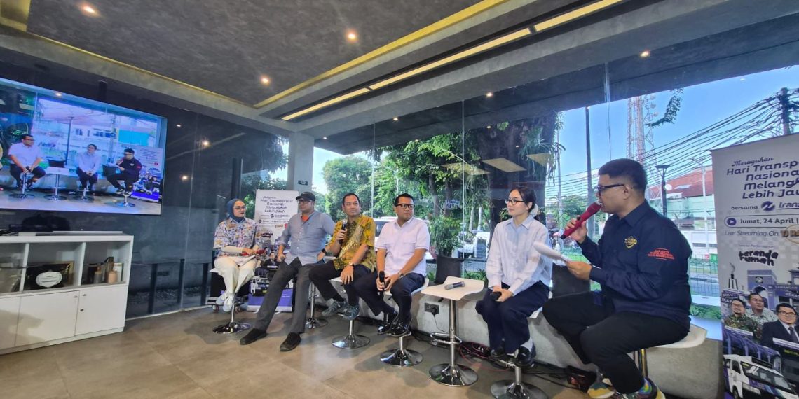 Transjakarta Perluas Layanan dan Tambah Bus Listrik di Hari Angkutan Umum Nasional