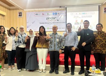 Gelar Program “Pindar Mengajar” di Riau, KrediOne Dorong Literasi Keuangan Generasi Muda