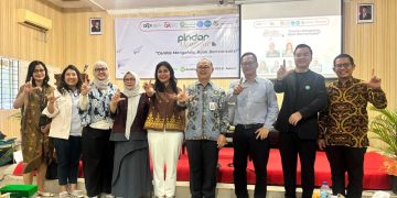 Gelar Program “Pindar Mengajar” di Riau, KrediOne Dorong Literasi Keuangan Generasi Muda