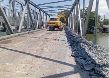 Penggantian Jembatan Manyar Lama di Gresik Ditargetkan Rampung Agustus 2026