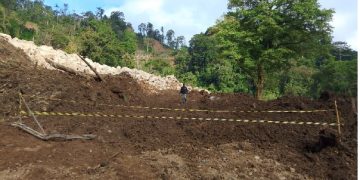 Material Longsor Dibersihkan, Akses Pameu–Geumpang Segera Difungsikan Kembali