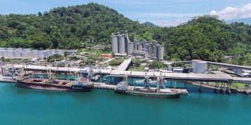 SIG Ekspor Perdana 11.275 MT Semen ke Reunion Island