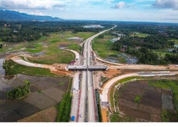 Hutama Karya Kebut Akses Lubuk Alung, Konektivitas Tol Padang – Sicincin akan Semakin Terintegrasi