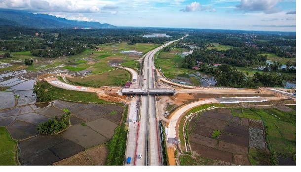 Hutama Karya Kebut Akses Lubuk Alung, Konektivitas Tol Padang – Sicincin akan Semakin Terintegrasi