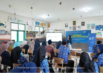 Astra Life Salurkan Donasi & Gelar Seminar Literasi Keuangan di Cikande