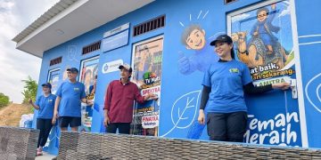FIFGROUP Ajak Karyawan Trekking, Kumpulkan 240 Kg Sampah dan Resmikan 4 Toilet Umum