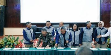 HK Mengajar “Inspiring Leaders” Hadir di Padang, Hutama Karya Perkuat Kolaborasi Pendidikan dan Inovasi dengan Universitas Andalas