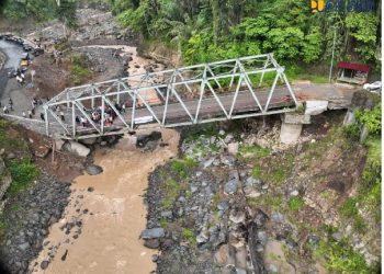 Penanganan Permanen Jembatan Enang-Enang Dipercepat, Akses Kendaraan Dibuka Terbatas
