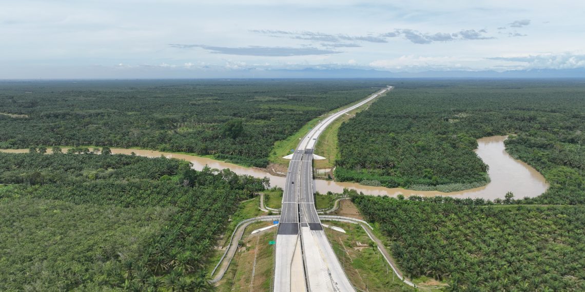 Lakukan Pemeliharaan Oprit Jembatan Batang Serangan, Hutama Karya Uji Coba Contraflow di KM 55 Tol Binjai–Langsa