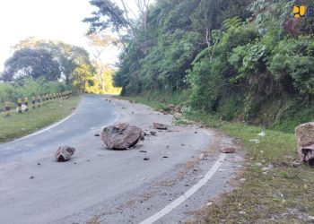 Menteri PU Menuju NTT Bawa 50.000 Paket Sembako Presiden