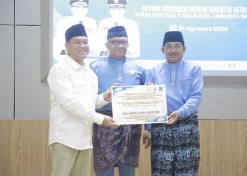 PetroChina Serahkan Program CSR Bidang Pendidikan dan UMKM, Wujud Nyata Dukung Kemajuan Tanjung Jabung Barat