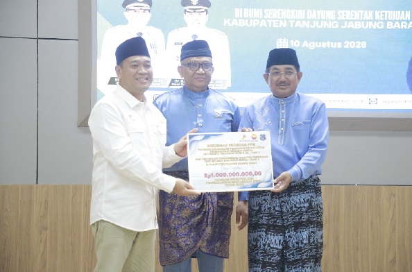 PetroChina Serahkan Program CSR Bidang Pendidikan dan UMKM, Wujud Nyata Dukung Kemajuan Tanjung Jabung Barat