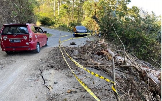 Sepekan Gempa Flores, 34 Titik Longsor dan 9 Jembatan Ditangani