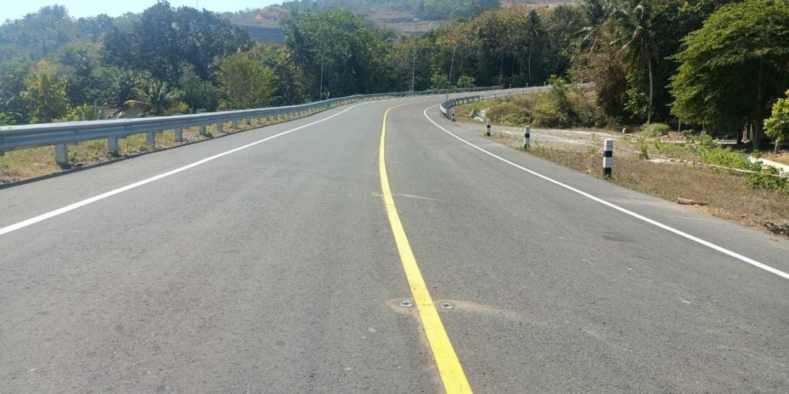 Kelok 23 Rampung, Jalan Baru yang Tawarkan Panorama di Kawasan Pesisir Selatan