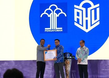 Tepat Waktu dan Akuntabel, Hutama Karya Raih Penghargaan Kementerian Hukum