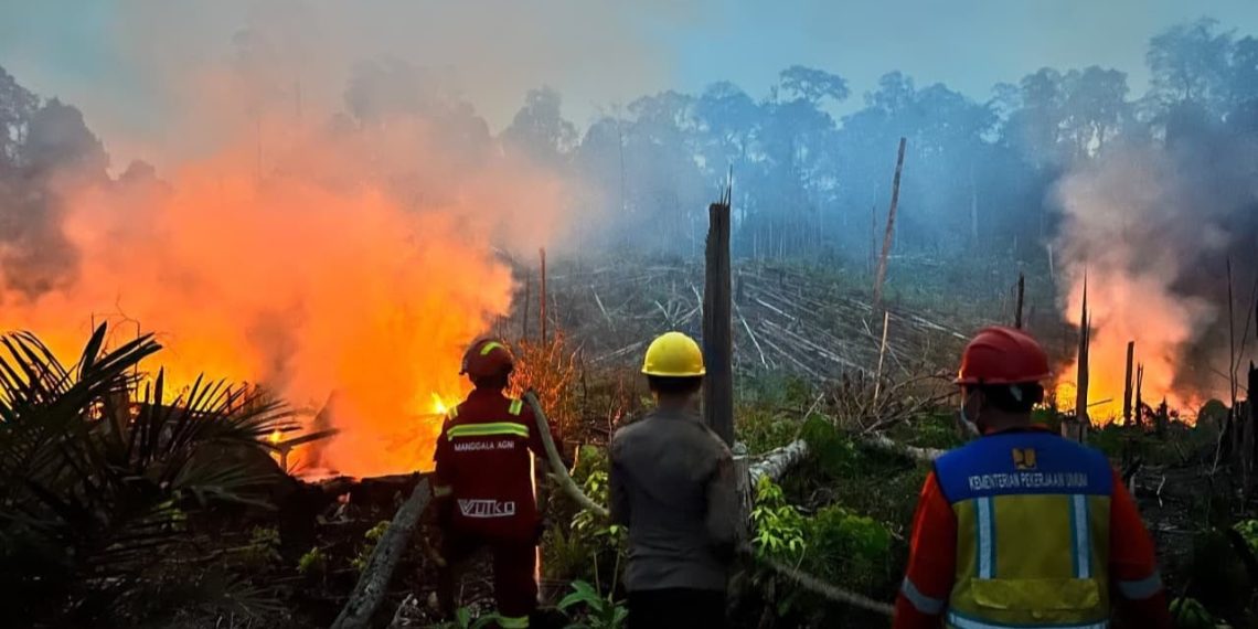 Dukung Penanganan Karhutla di Berau, Peralatan dan Pasokan Air Dikerahkan