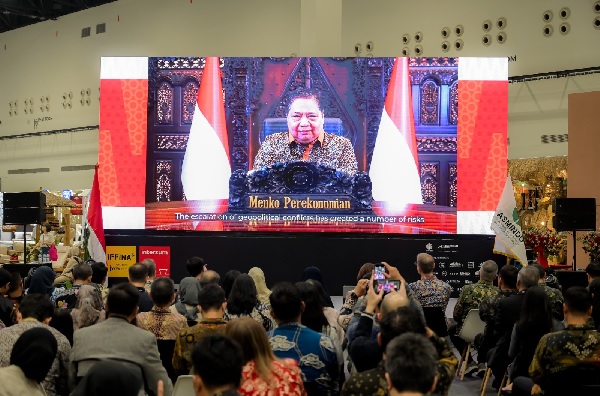 Menko Airlangga Dorong Industri Furnitur Perluas Pasar dan Perkuat Daya Saing Global