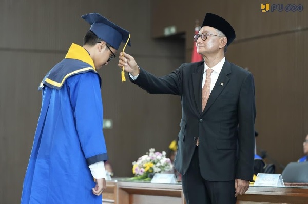 Menteri Dody: Lulusan PUtech Harus Siap Hadapi Tantangan Resiliensi Infrastruktur yang Kian Kompleks