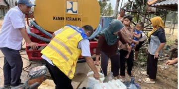 127.250 Liter Air Bersih Disalurkan untuk Masyarakat Terdampak Kekeringan di Bangka Belitung