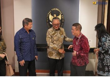 Utusan Khusus Presiden Berkunjung, Menteri PU Terima Wejangan “Infrastruktur Berbasis Lingkungan”