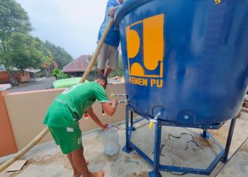 Pasokan Air Bersih Diperkuat, 127.650 Liter Air Disalurkan dari Kalbar hingga Maluku Utara