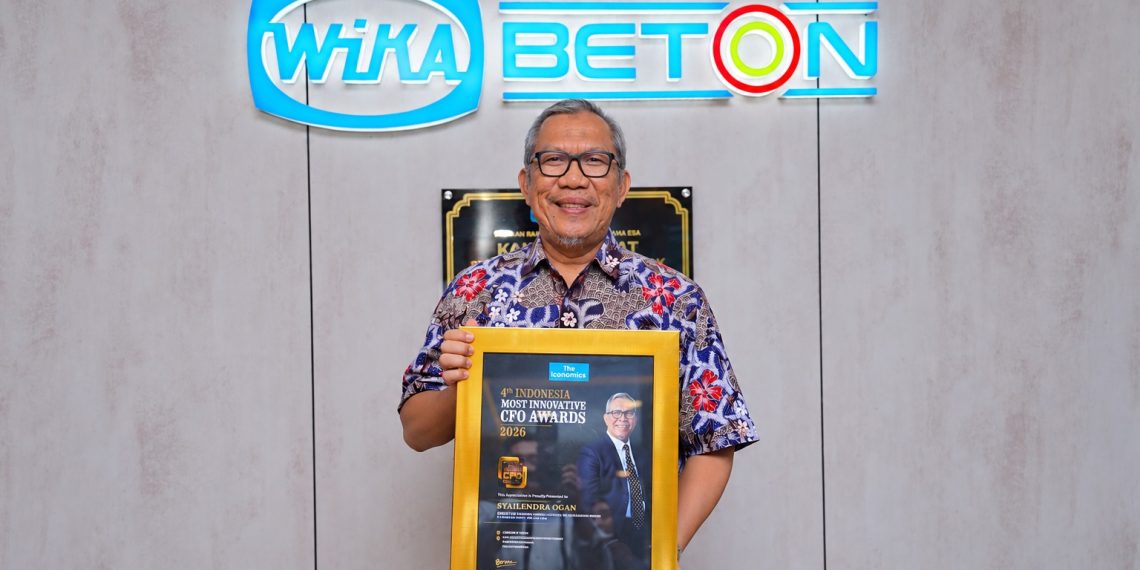 Sukses Jaga Stabilitas Finansial, CFO WIKA Beton Dianugerahi Penghargaan dari The Iconomics