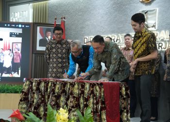 Hutama Karya Bersama Kementerian Pekerjaan Umum Perkuat Komitmen Pemenuhan Mutu Konstruksi Jalan Tol
