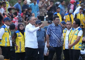 Menteri Dody Susuri 3,5 Km Kali Angke, Instruksikan Normalisasi dan Pelebaran Sungai untuk Kurangi Risiko Banjir